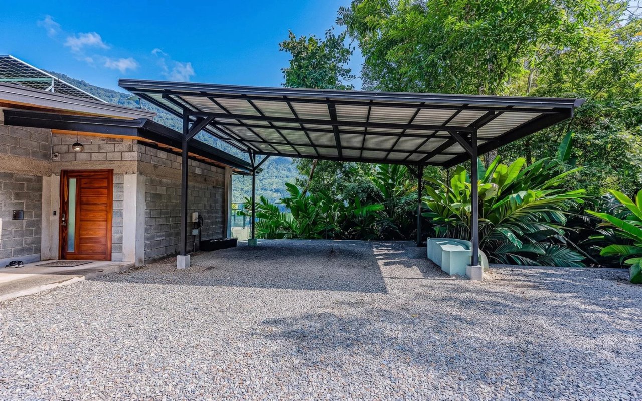 Off-Grid Regenerative Homestead, Perez Zeledon, San Jose