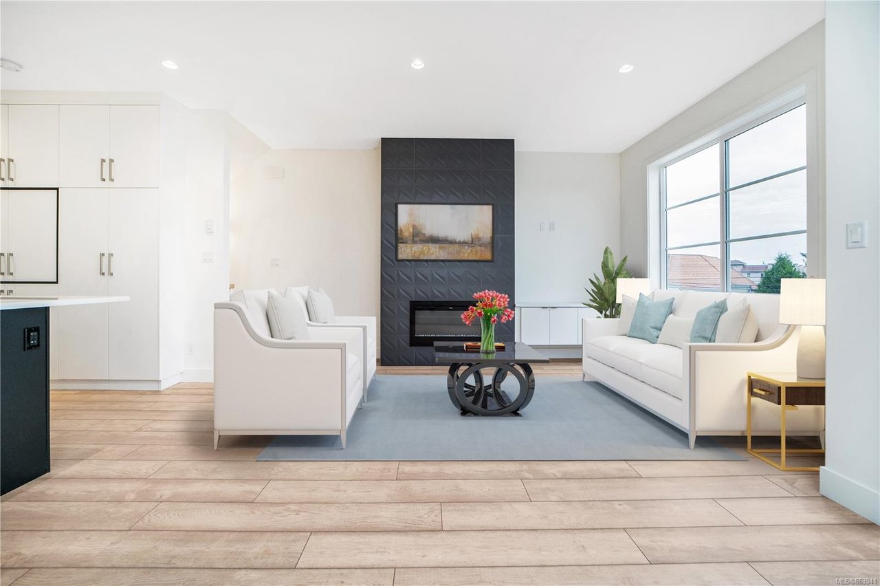 1-1052 Tillicum Rd, Saanich