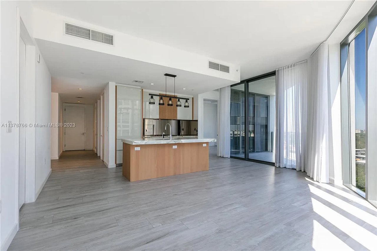 Park Grove Residences #1005