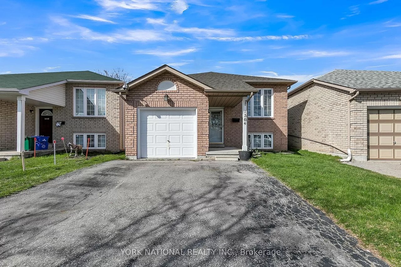 1364 Trowbridge Dr