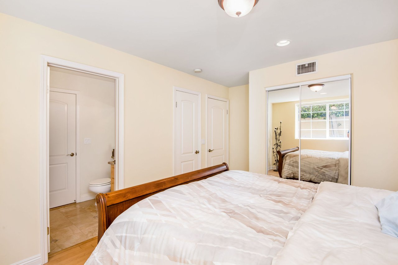 1044 7th Street