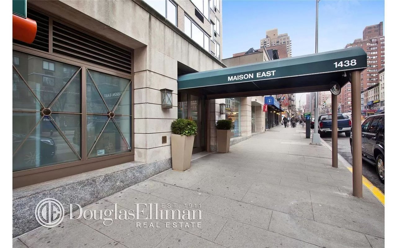 1438 3rd Ave #8B