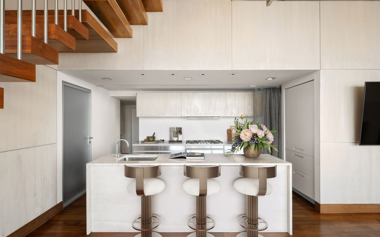 230 W 56th St, #PH1A