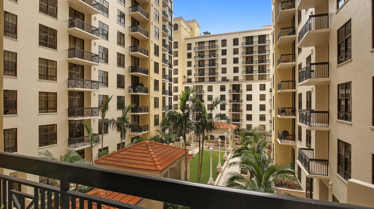 701 S Olive Ave, Apt 709