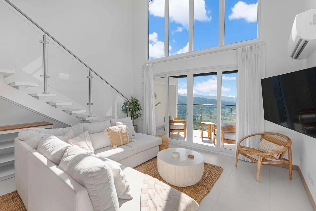 Luxury Oceanview Corner Penthouse, Jaco, Puntarenas