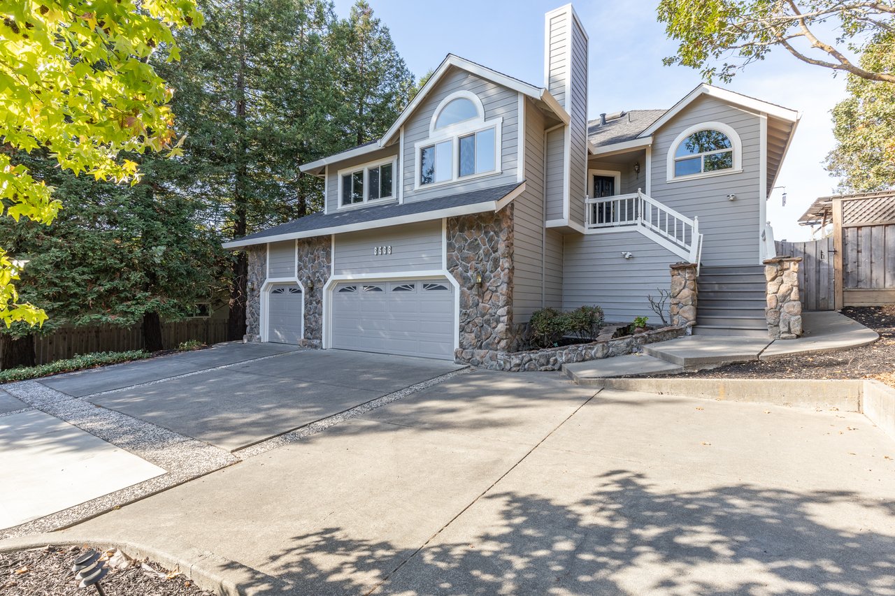 8568 Cypress Ave