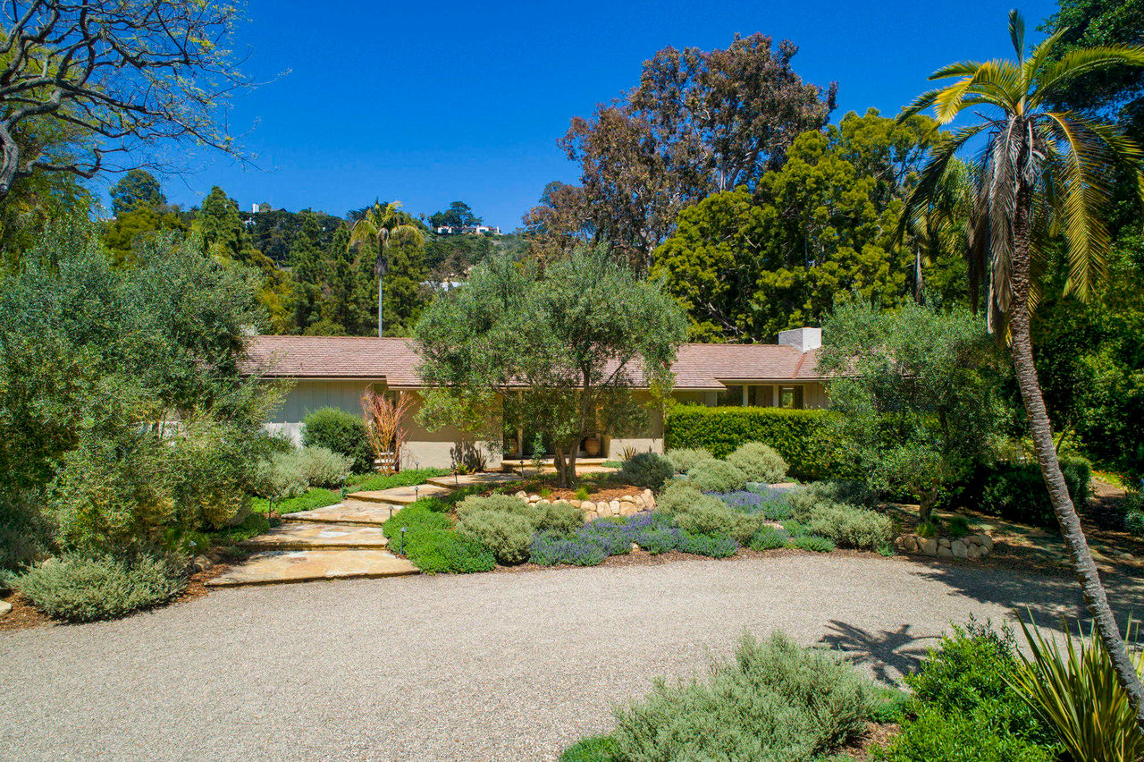 4142 Mariposa Dr