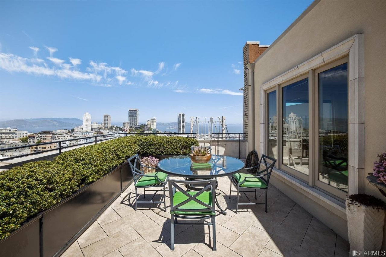 Iconic, Rarely Available Nob Hill Penthouse