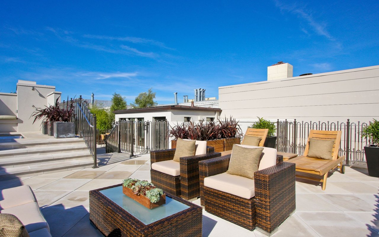 Magnificent New Home in Pacific Heights
