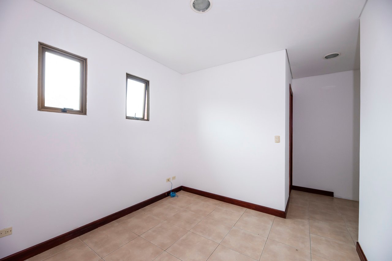 Terrace View Colonial Home, Escazu, San Jose
