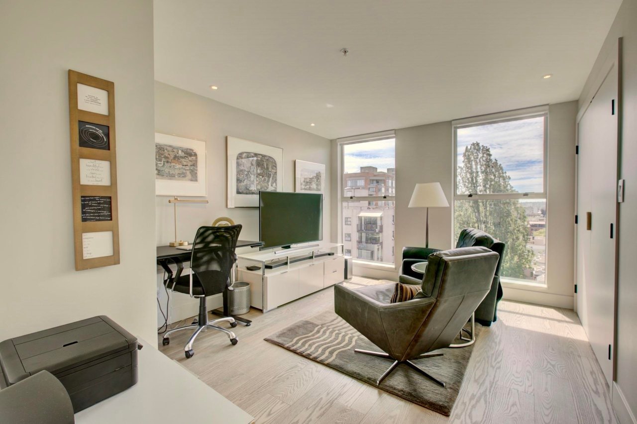 1402-1888 Alberni St