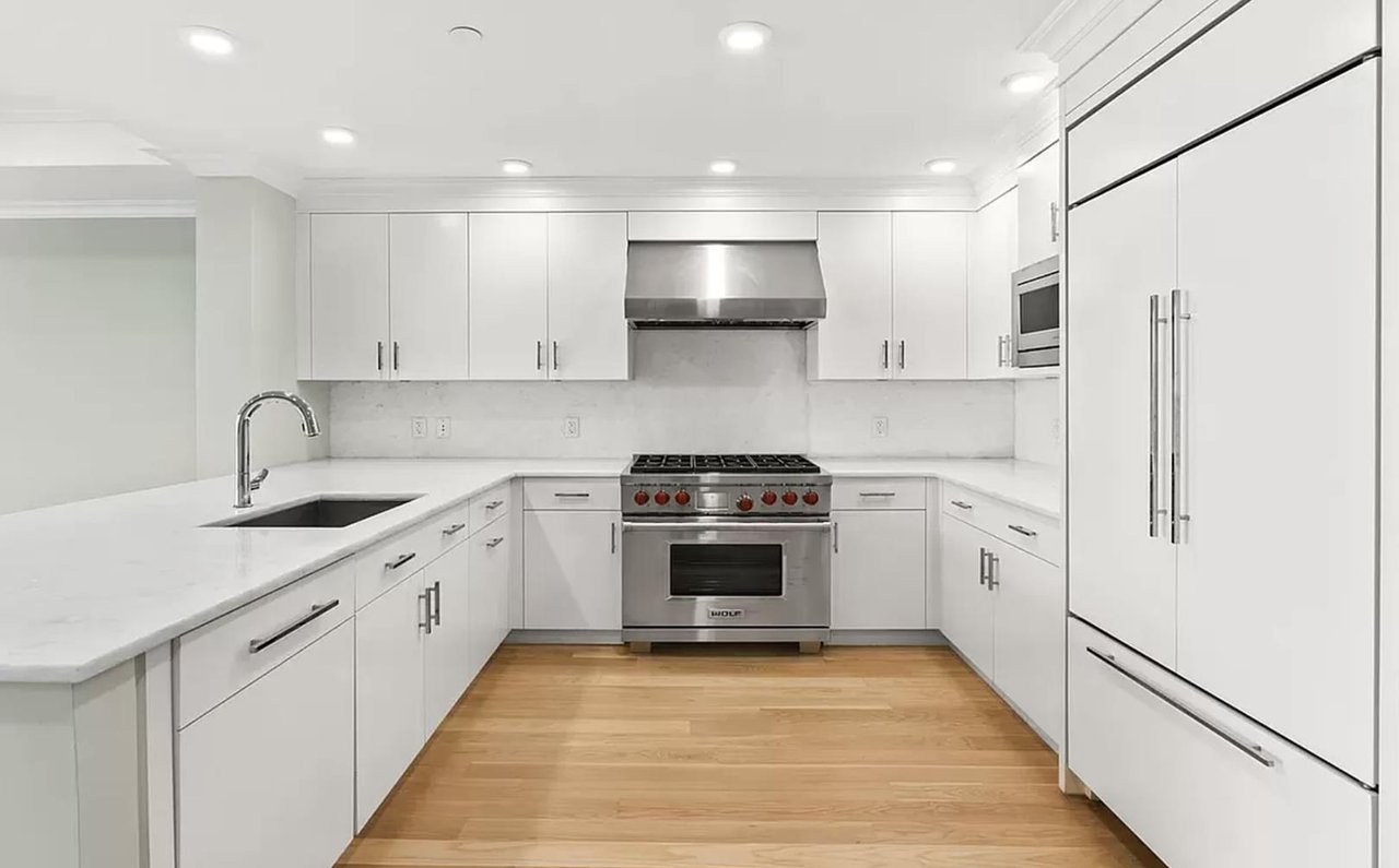 227 East 67th Street, Apt 4
