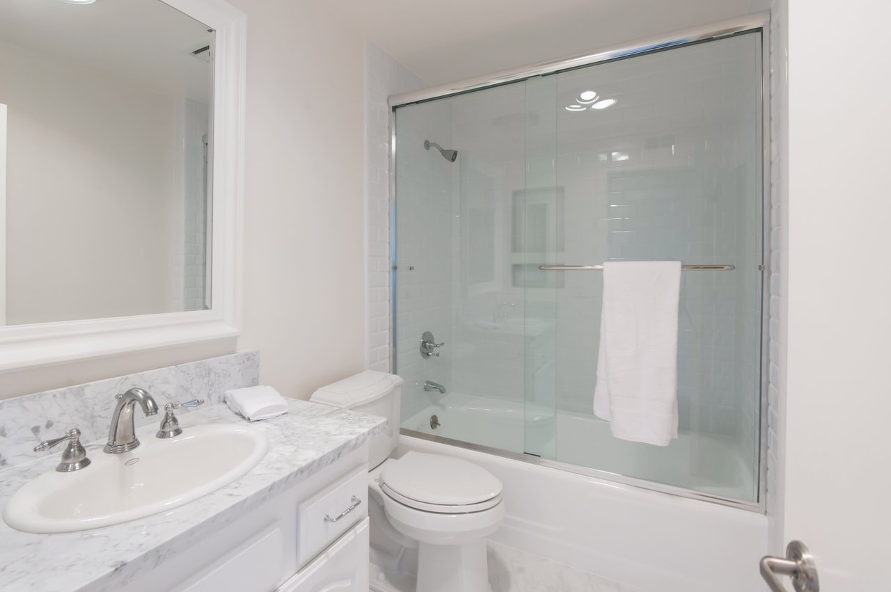 214 N Crescent Drive, #3