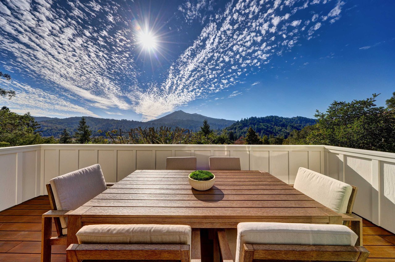 Exceptional Contemporary Renovation