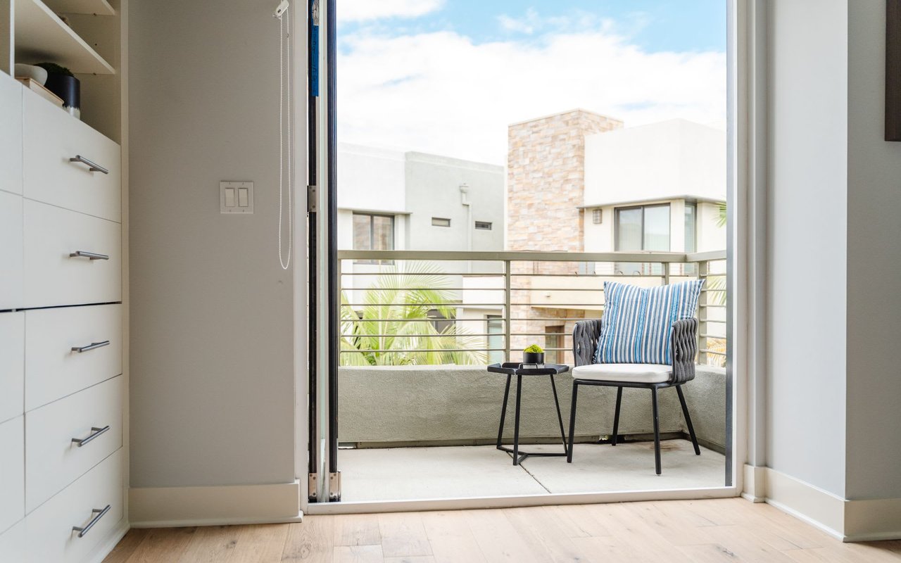 5840 W Seaglass Cir
