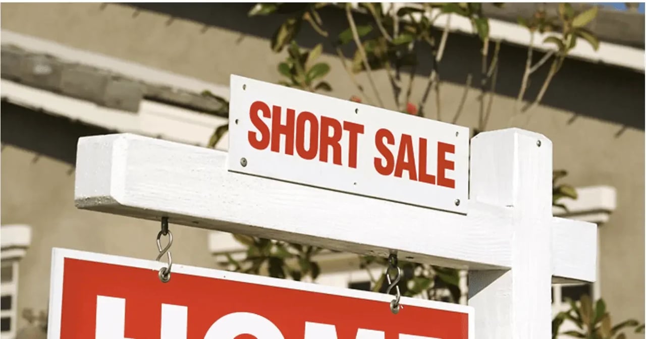 Short Sale vs. Foreclosure: What’s the Difference?