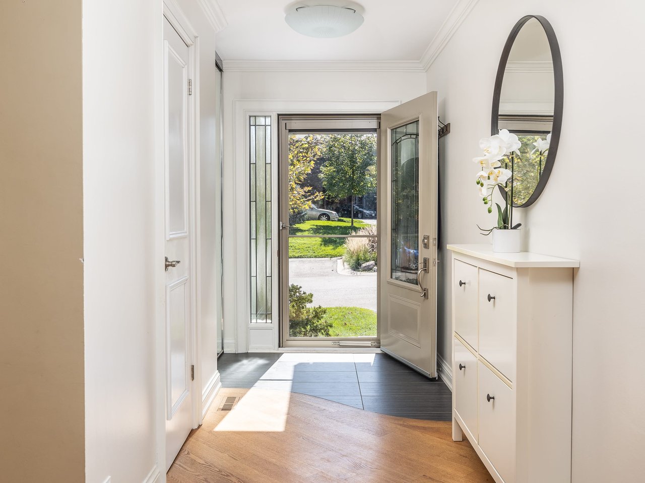 FAMILY TOWNHOME OFF THE PARK