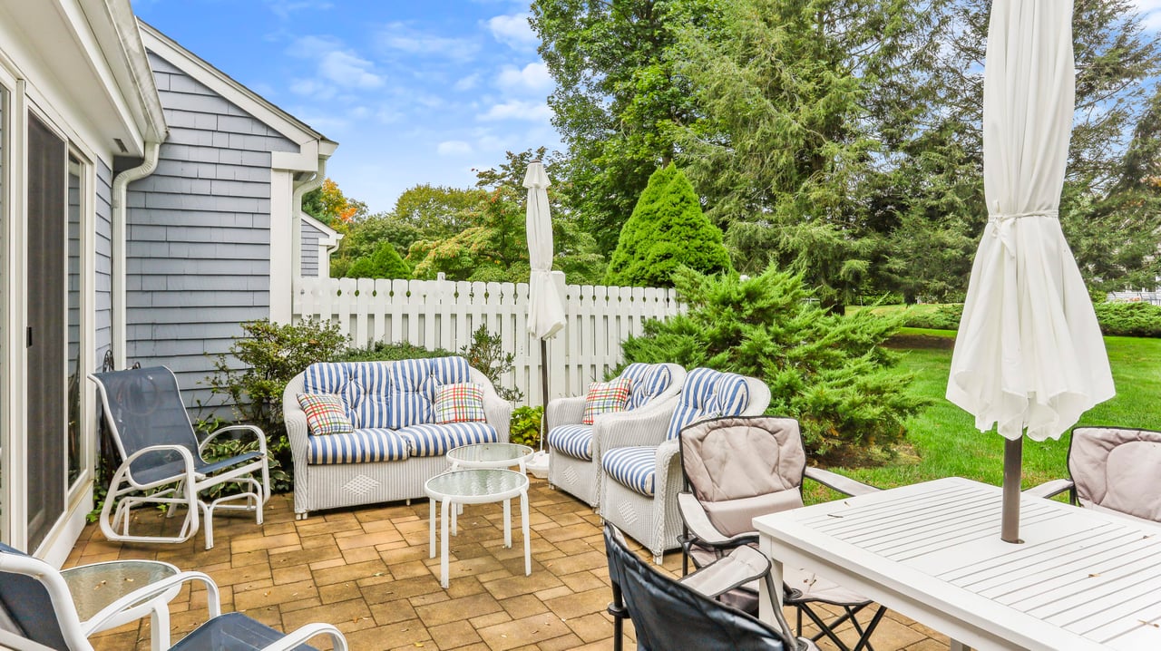 224 Lansdowne, Westport