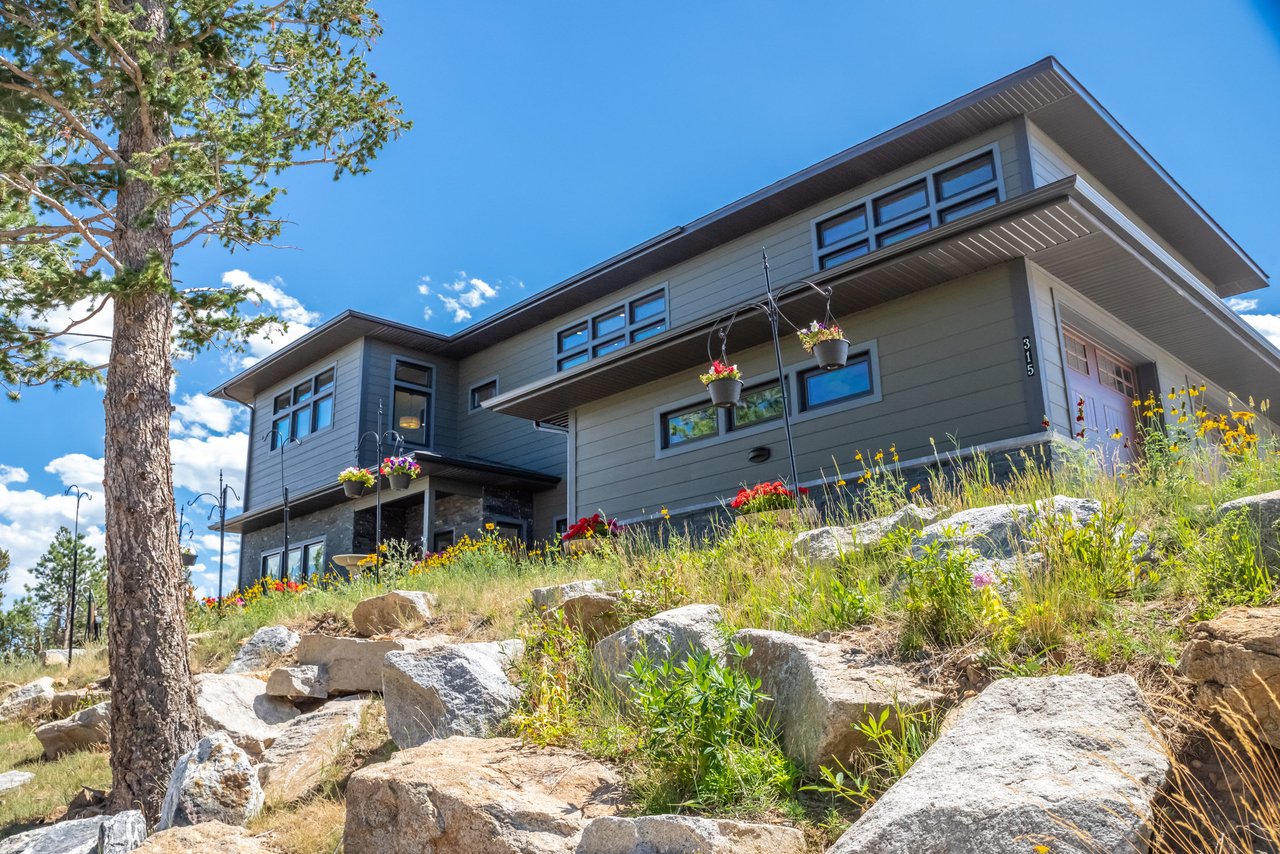 315 Indian Peaks Dr