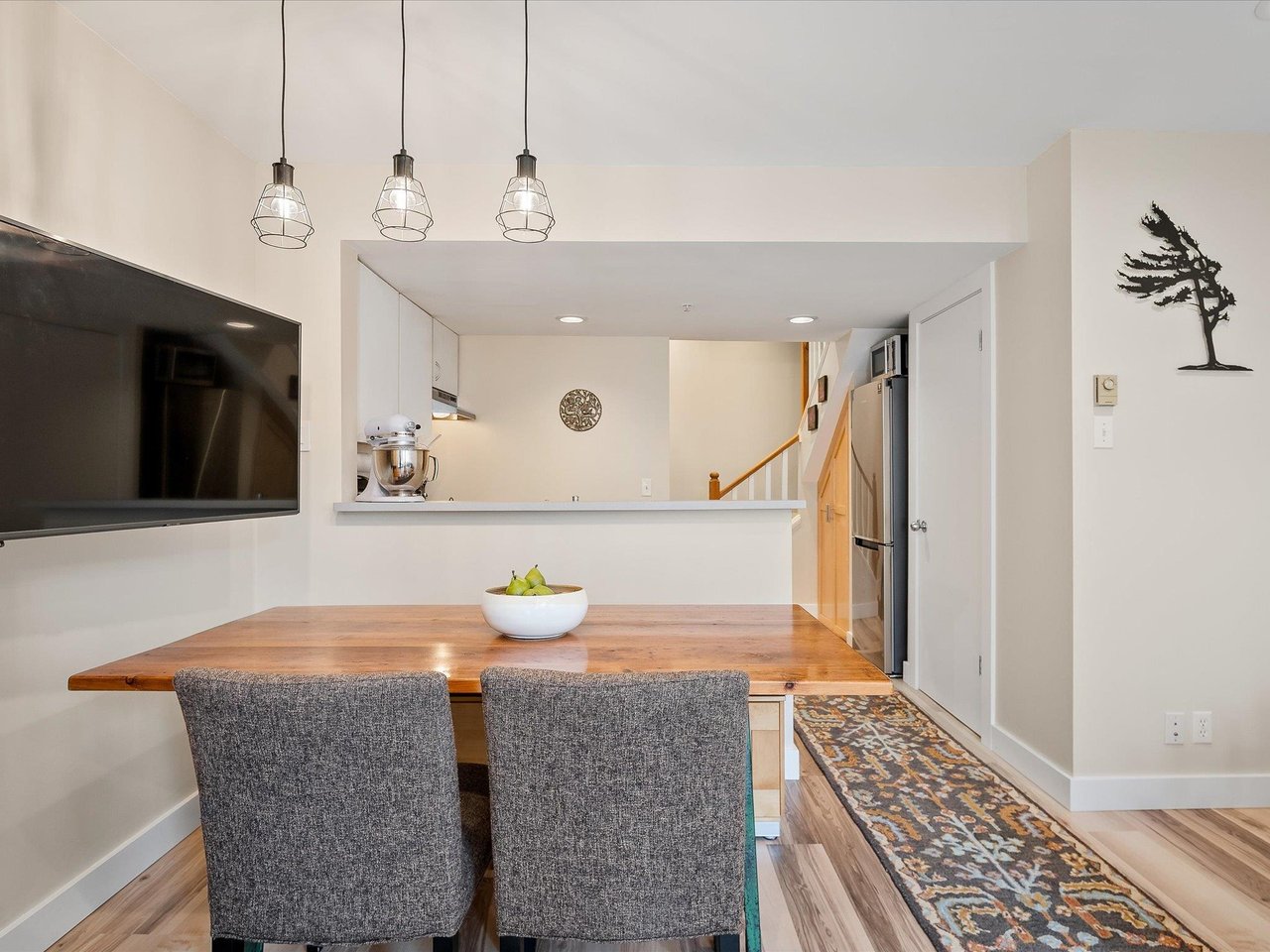11-2101 Whistler Rd