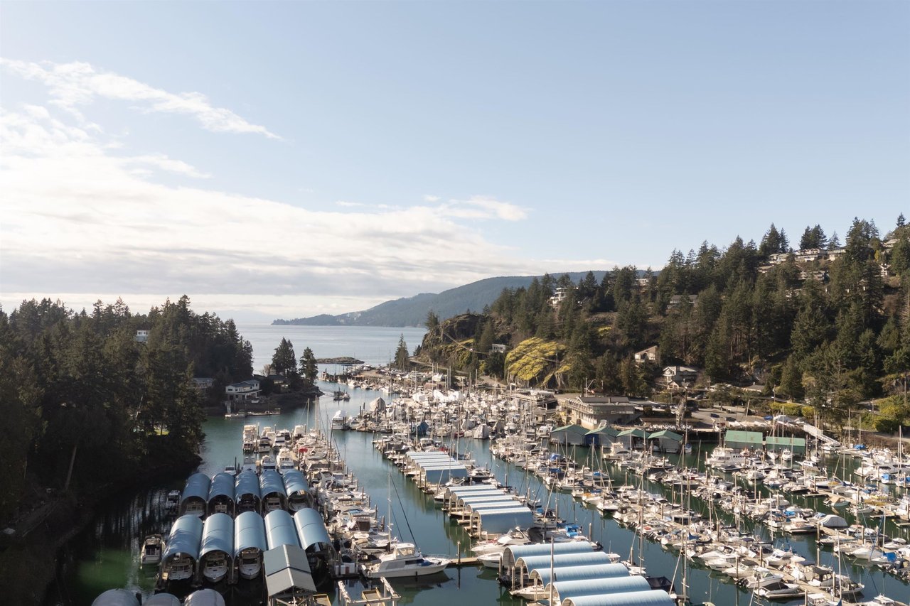 5757 Telegraph Trail, West Vancouver