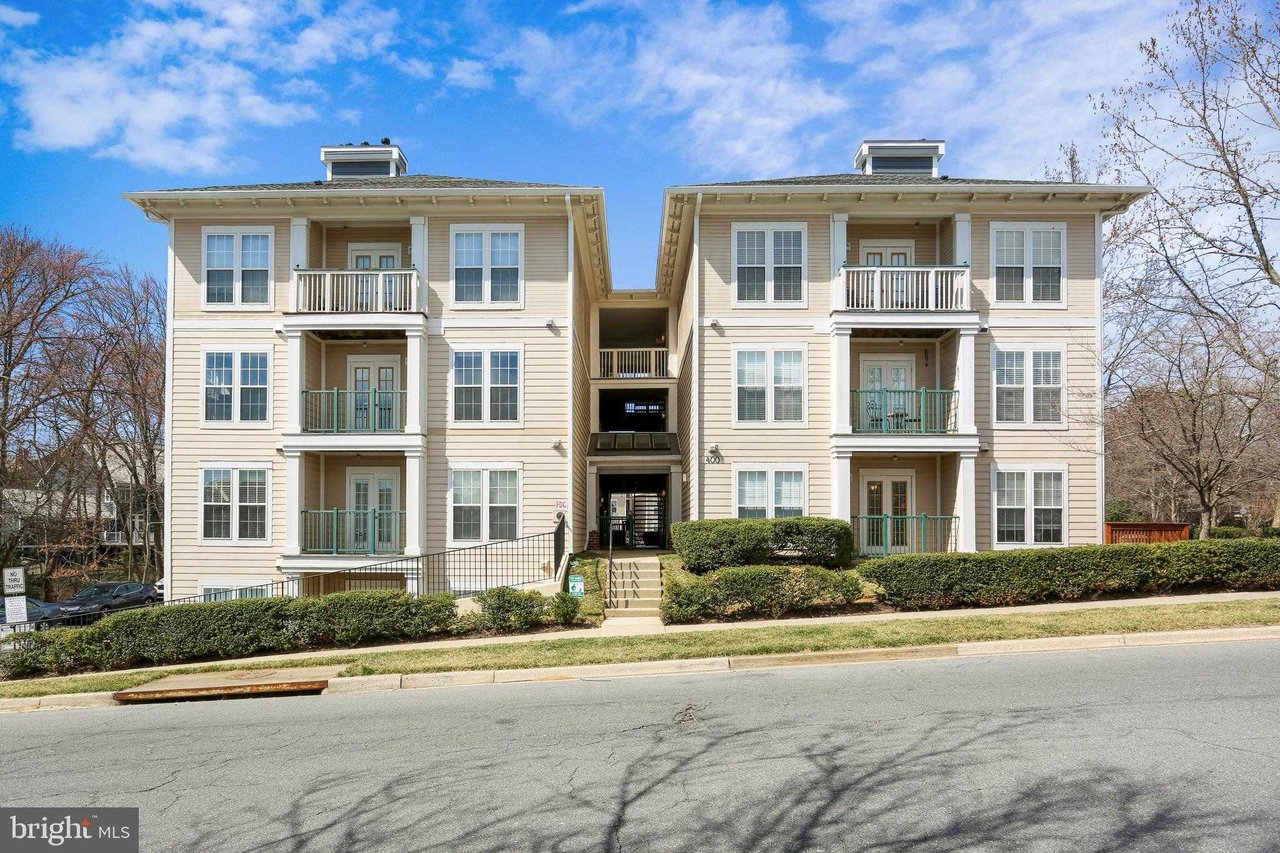 400 KENTLANDS BOULEVARD Unit 202