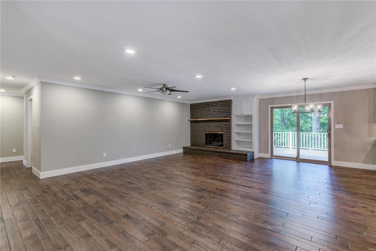 12553 Royal Manor Dr