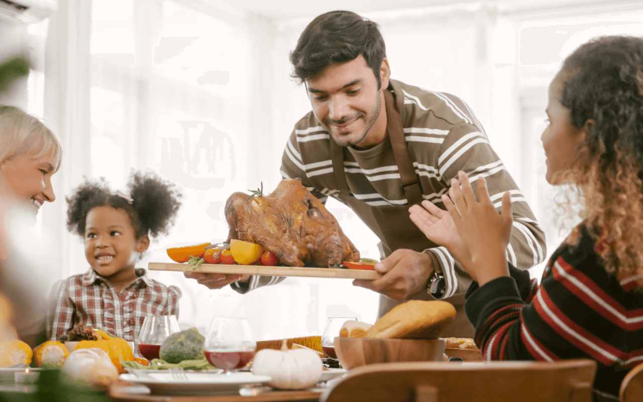 Hosting Thanksgiving This Year? Here Are 5 Tips for Success