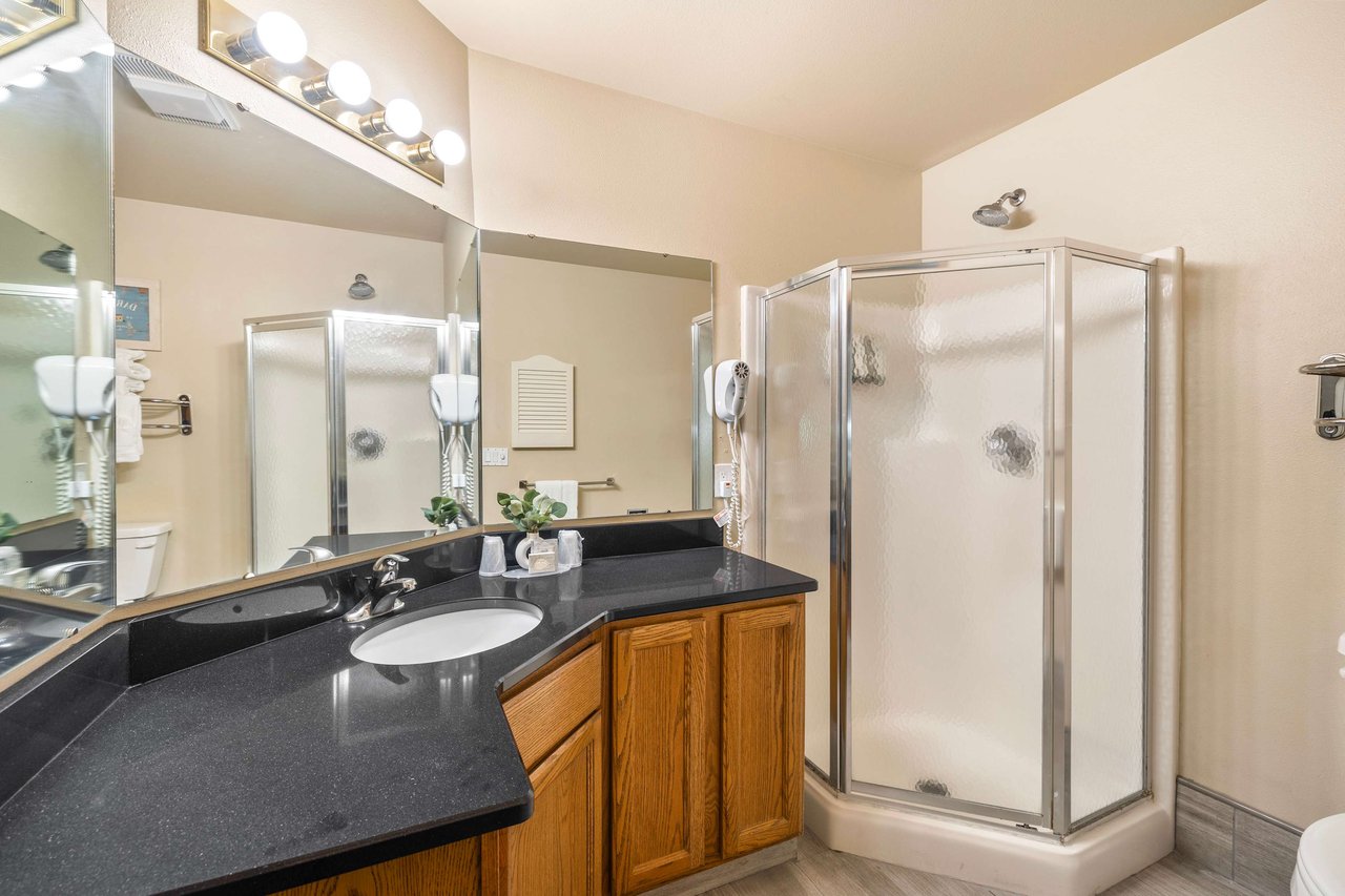 The Cove of Lake Geneva Unit 459