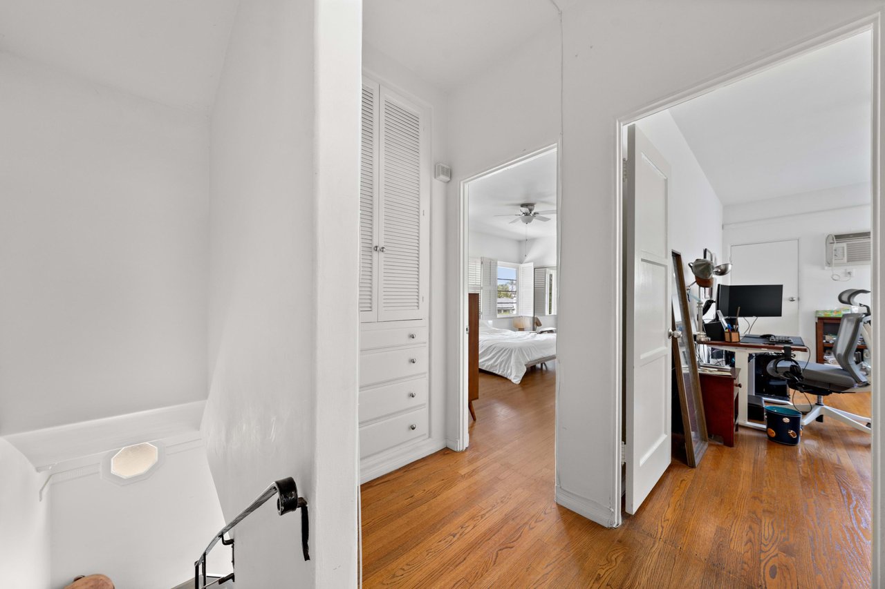 6120 Packard Street, South Carthay