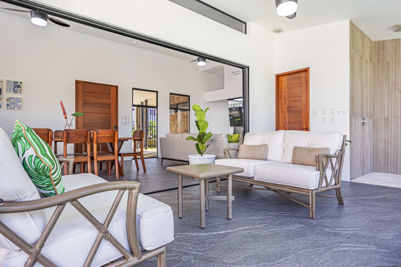 Stylish 3 bed, 3 bath Brand New  Villa in Uvita. 