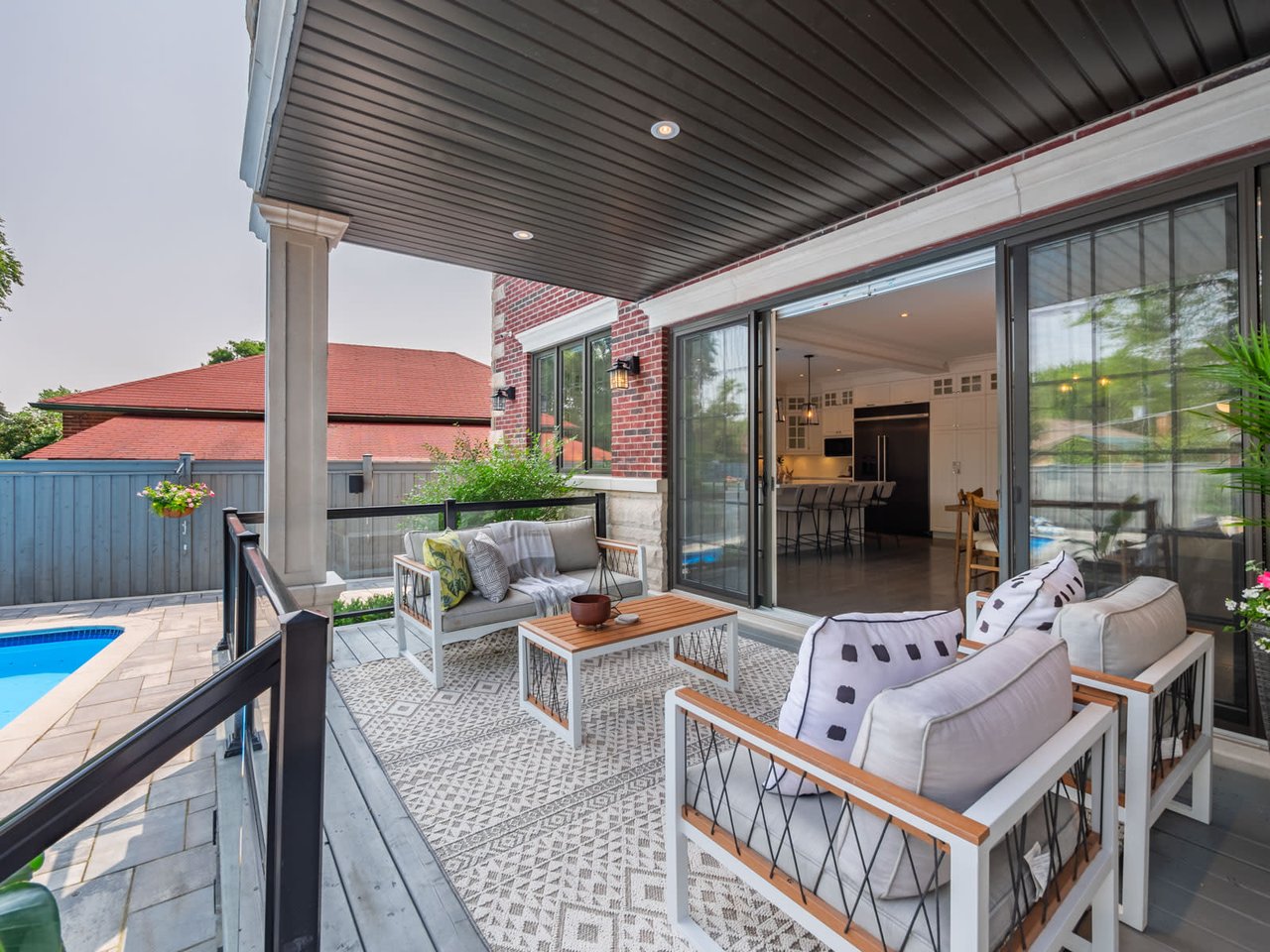 32 Ilfracombe Cres