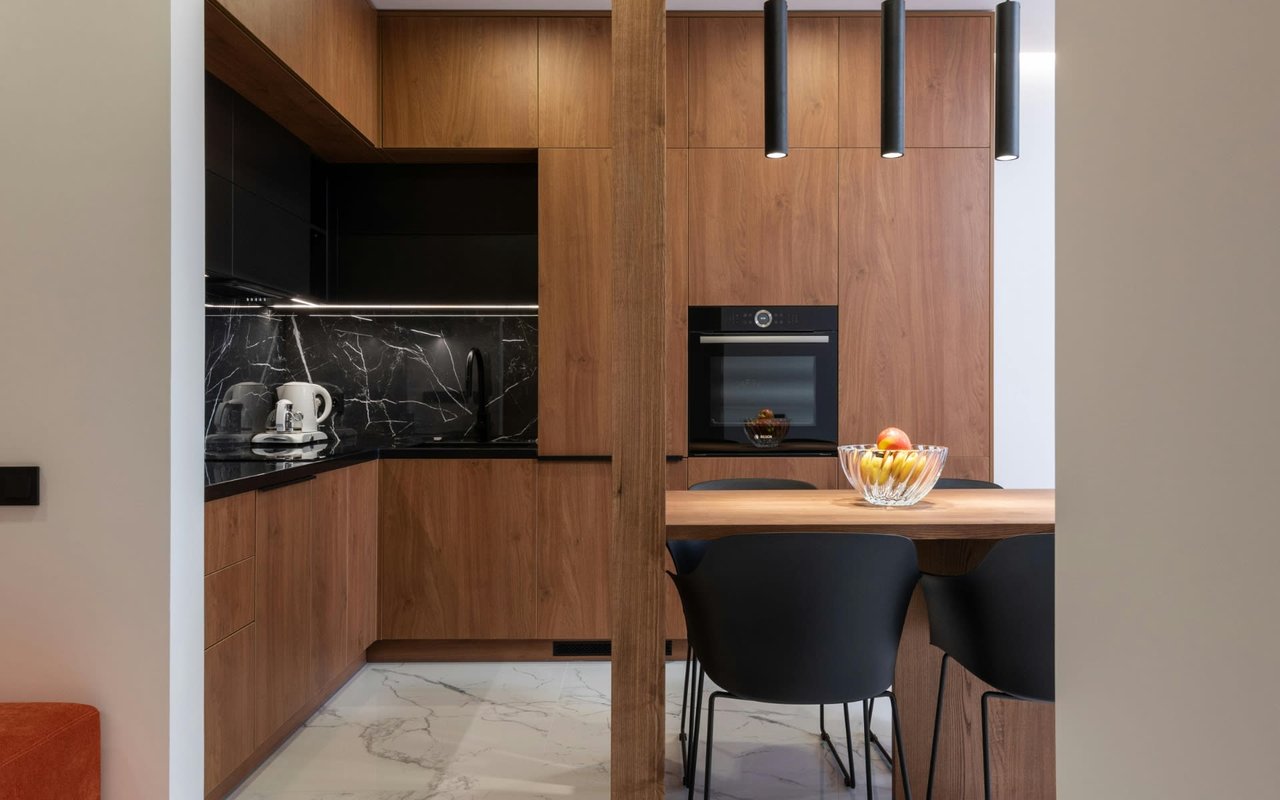Redefining Luxury Living Through Technology in Real Estate