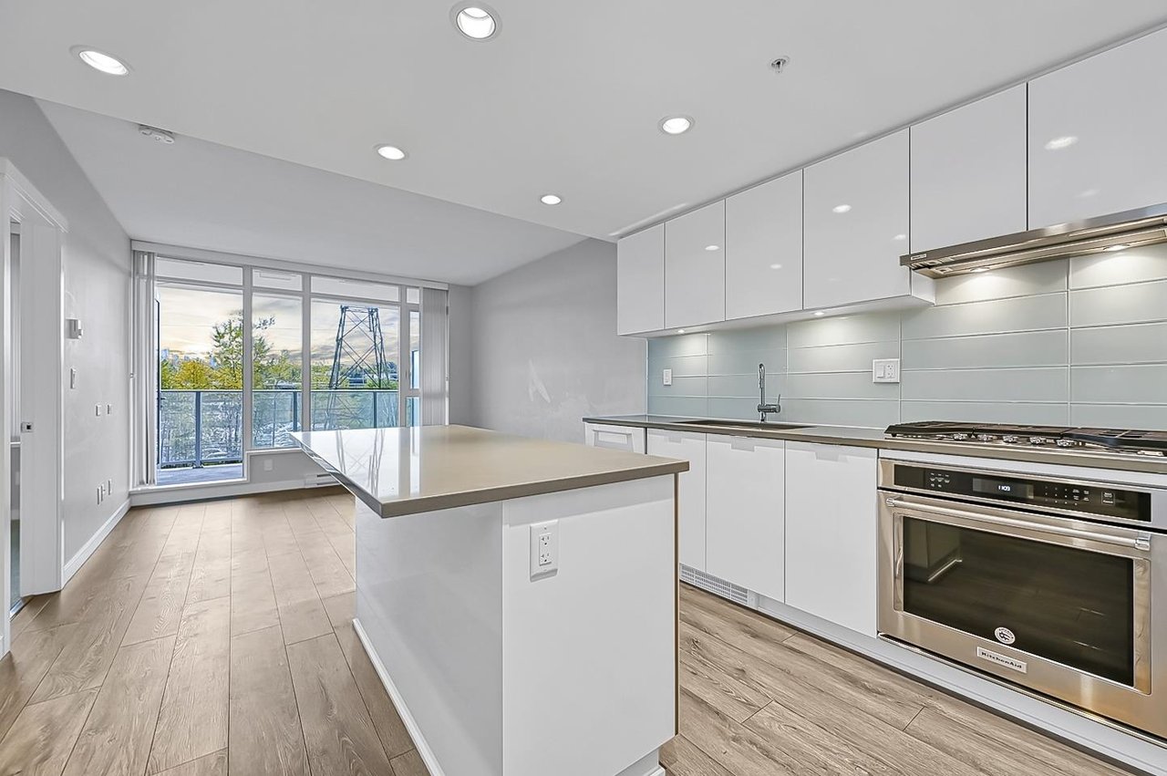 403-2388 Madison Ave