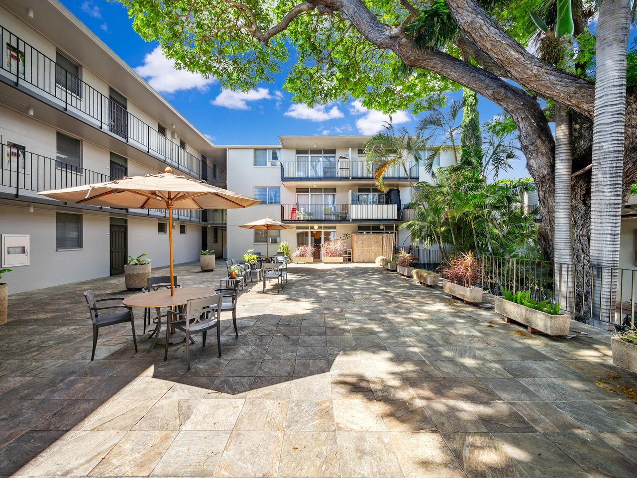 UH Manoa Condo