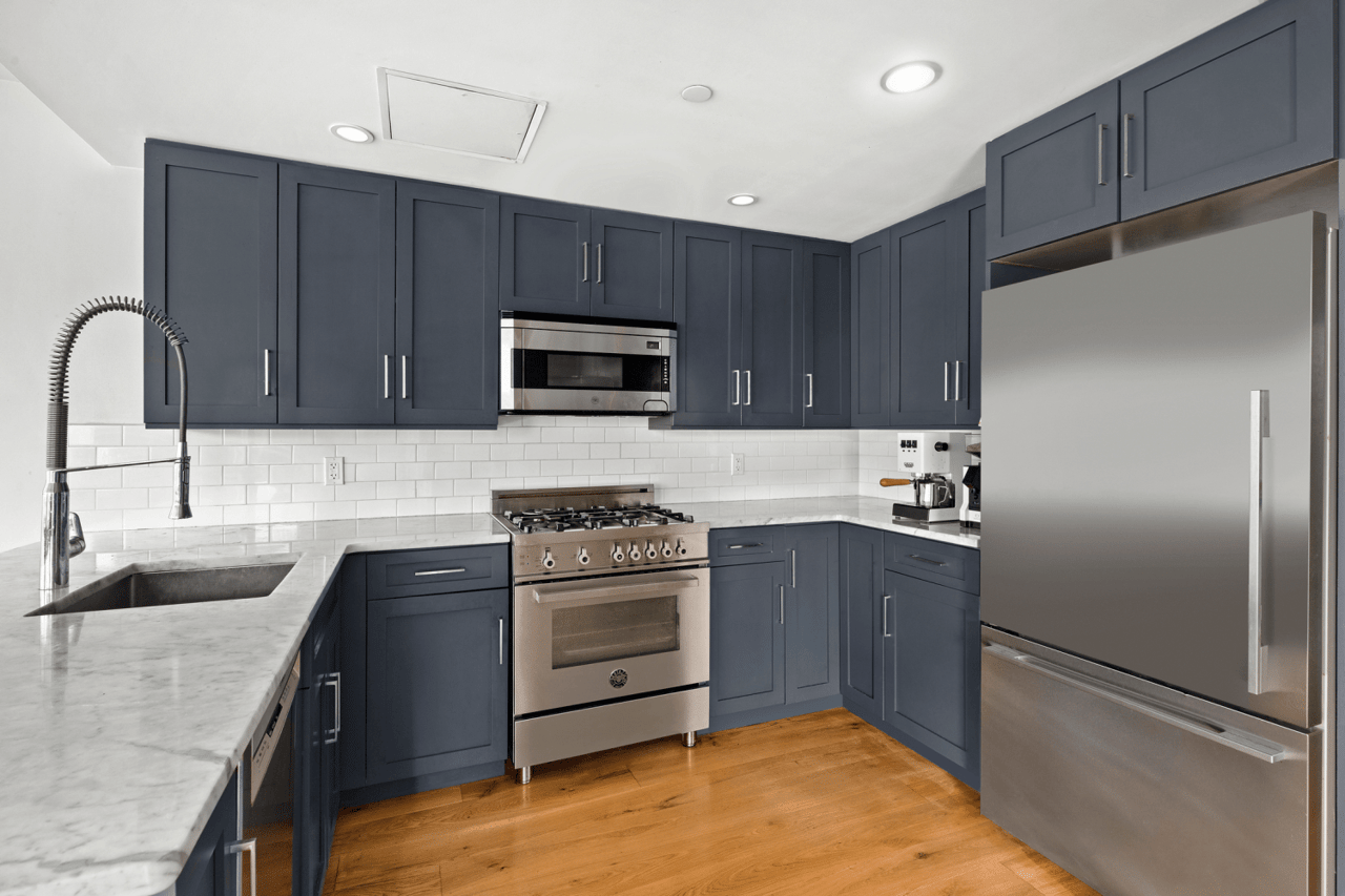 139 Meserole Street Unit: 4A