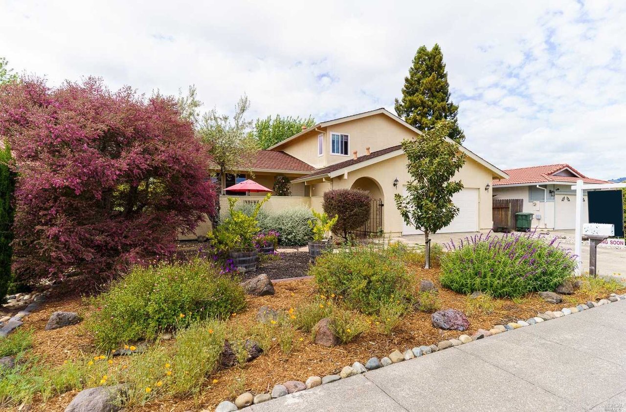 325 Sarah Way