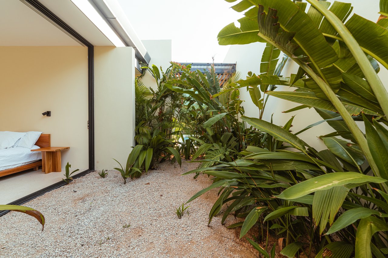 Tropical Modern Four Bedroom Home, Tamarindo, Guanacaste