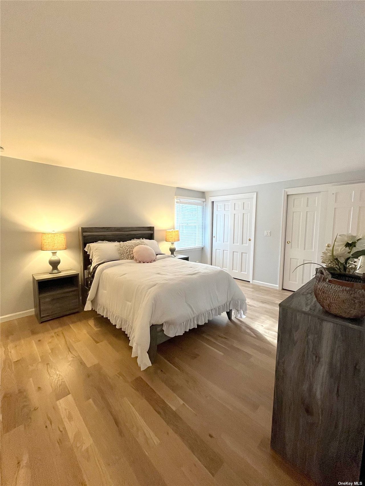 25 Squires Avenue