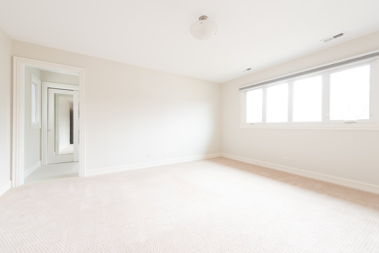 Experience Luxury Living In This Stunning Home