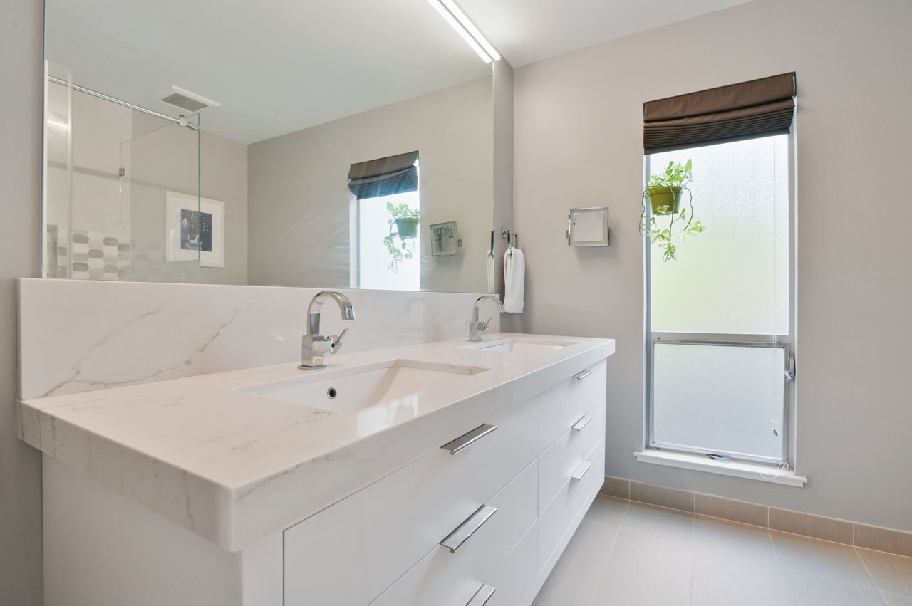 33 Bonnie Brae Dr