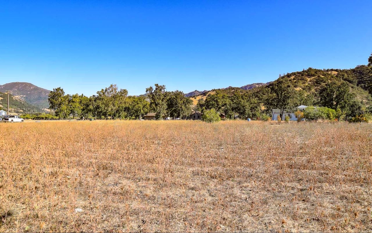 Premium One Acre Estate Site - SOLD
