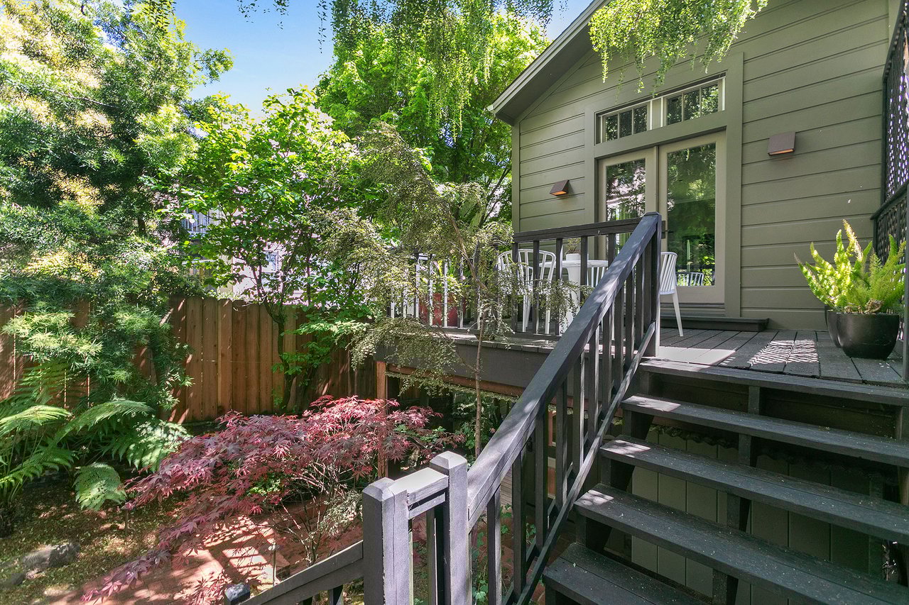 1924 Pine Street 