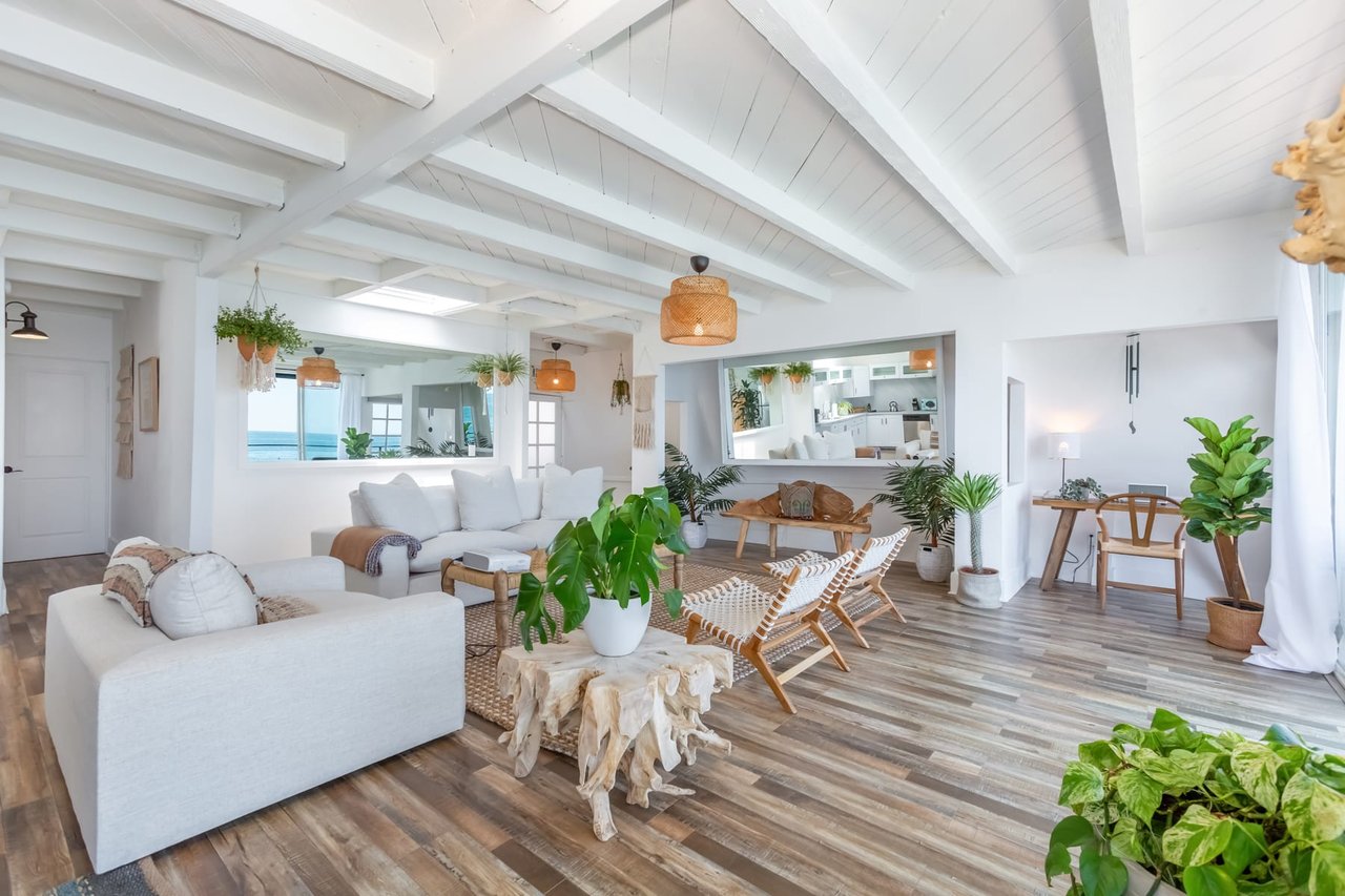 MALIBU BEACH HOUSE 48