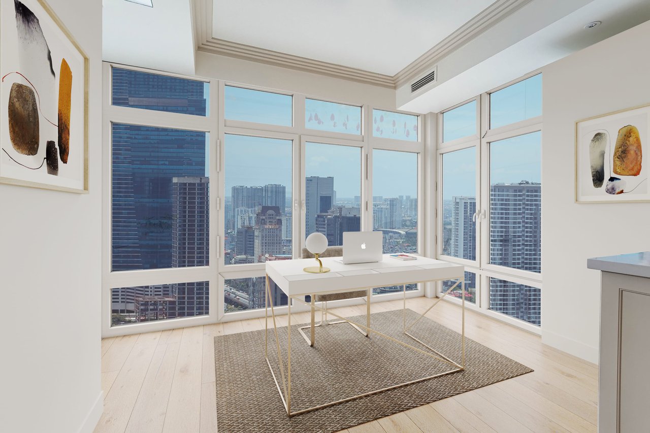 #3302 - 2181 Yonge St.