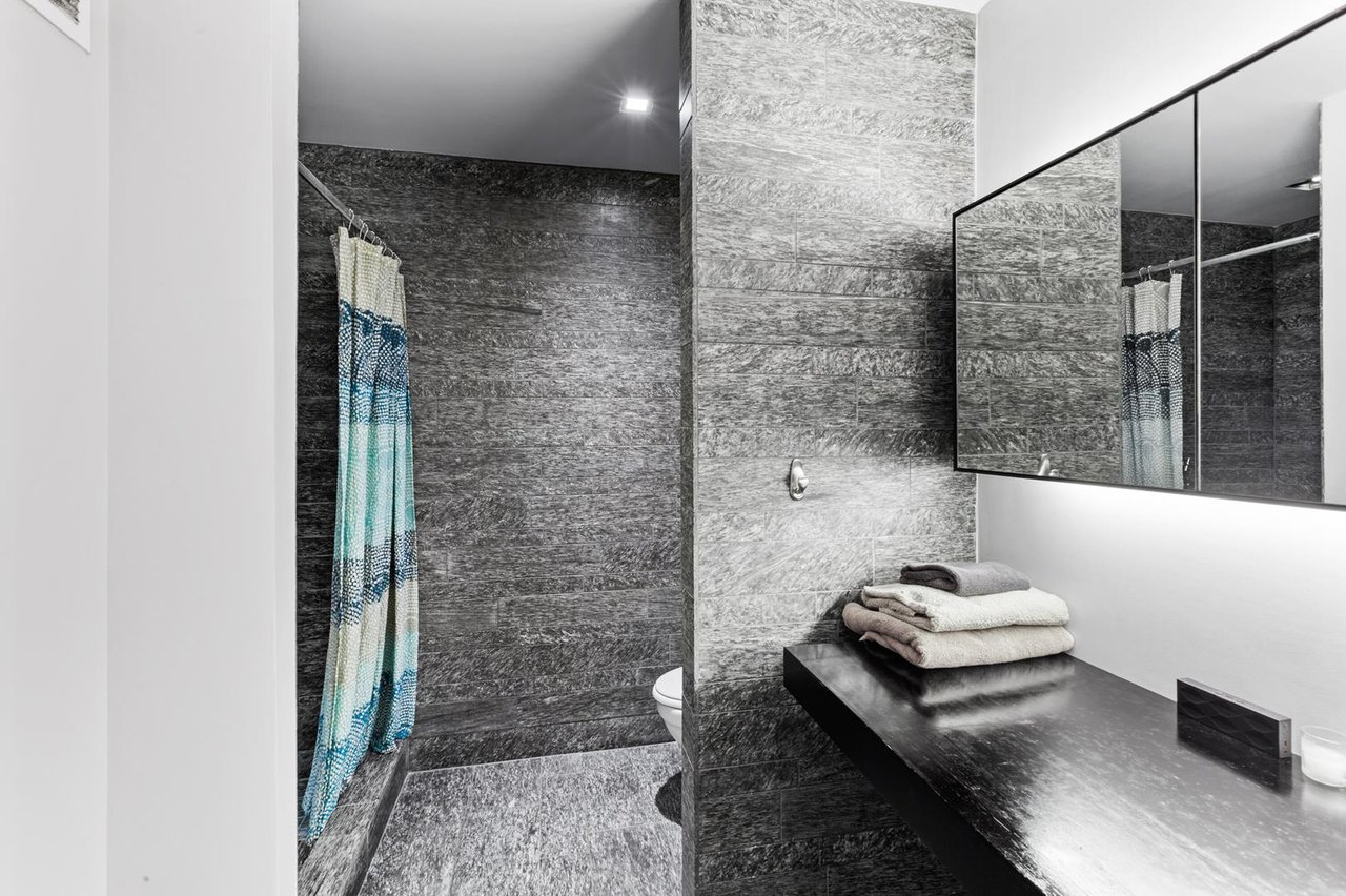 20 Pine Street, Apt 2503