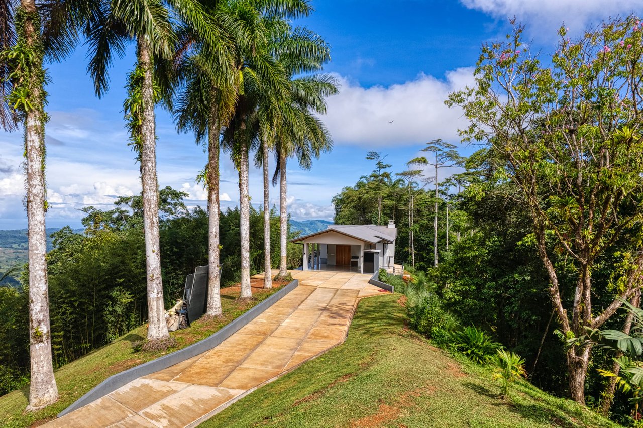 Waterfall, 3 Bedroom Ocean View Dream Home