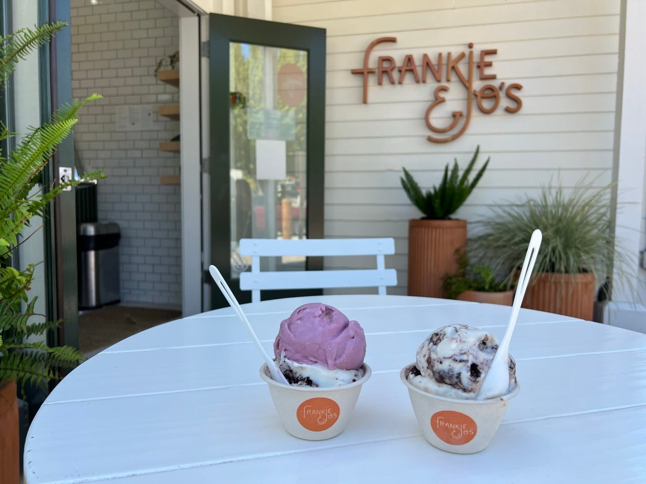 Frankie & Jo's: A Unique Experience in the Heart of Marin County