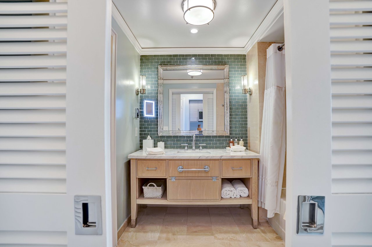 Ritz Carlton Key Biscayne Unit 870