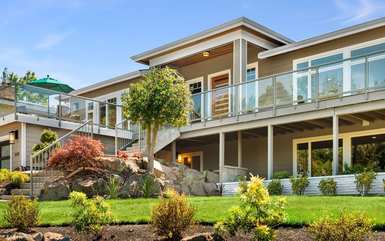 North Mercer Island Rebuild with Views